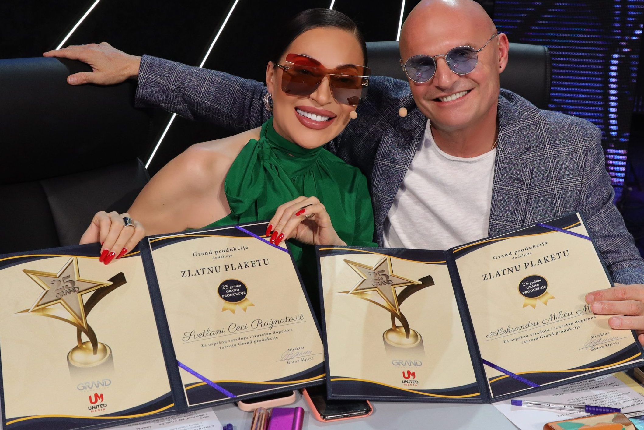 Mili uradio najlepšu Cecinu baladu: Ljudi i dalje ne mogu da veruju kako je sa samo 23 godine izvela tako težak tekst 5 CECA I MILI SA NAGRADOM ZG SNIMANJE 27032024 FOTO MUNJA ko edited