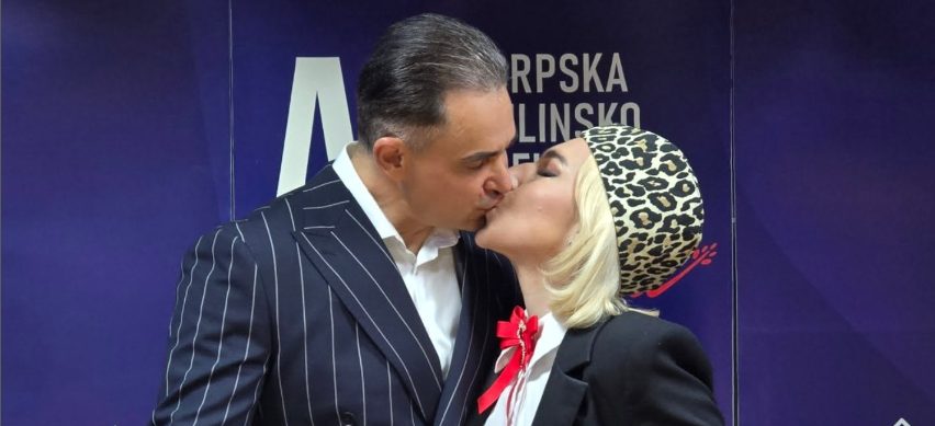 Blam dečka Jovane Jeremić uživo: Dragan se zbunio, voditeljka se preznojila i pravila da ništa nije čula VIDEO 5 Screenshot 2025 01 08 144719