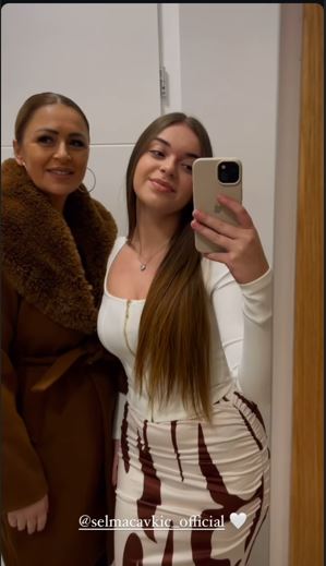 Njenog sina svi znate, a evo kako izgleda ćerka Selme Čavkić (FOTO) 7 cerka selme cavkic
