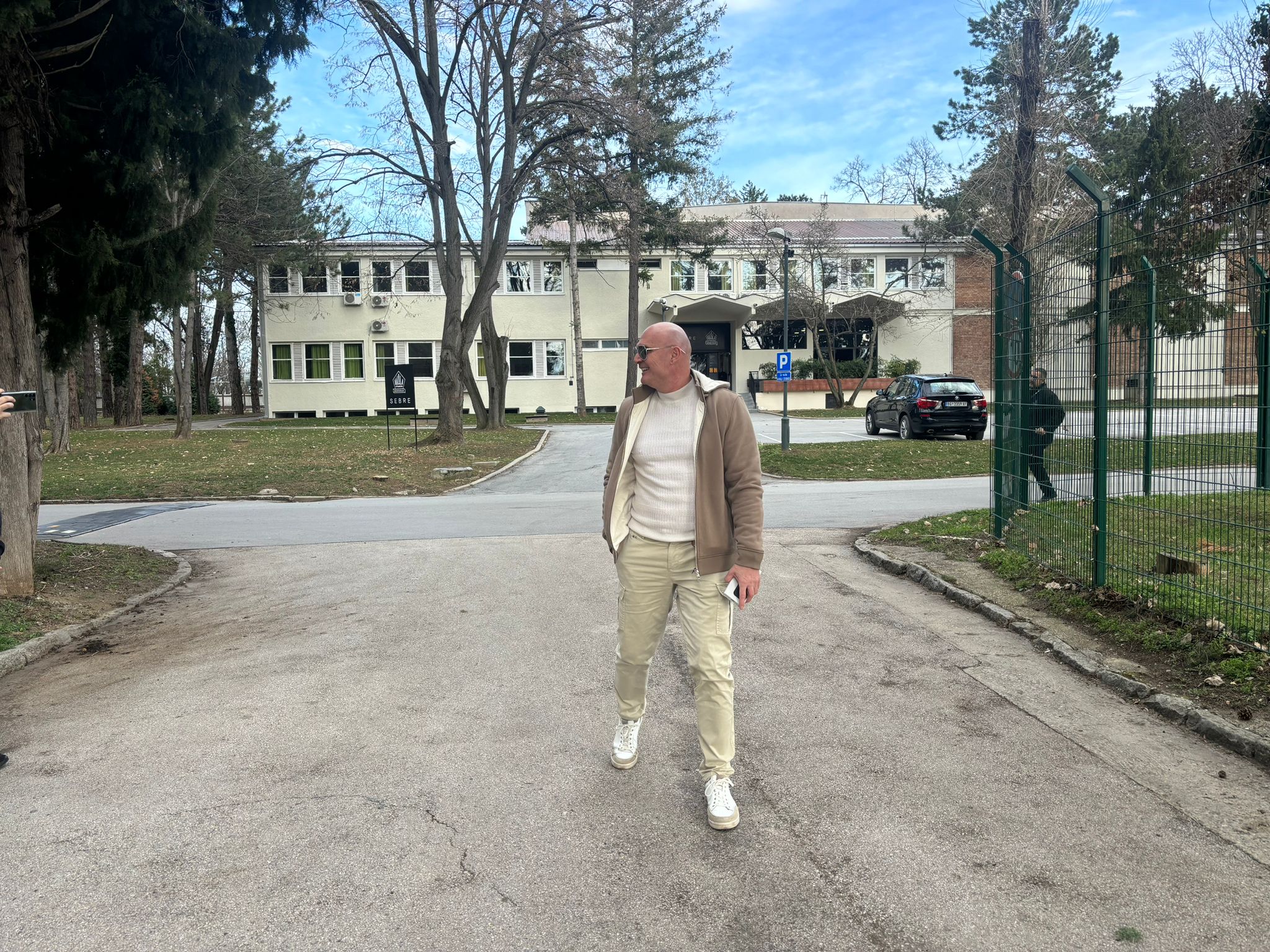 Mili otkrio zbog čega je neraspoložen: "Nije zbog vremena, nego..." VIDEO 5 mili 12