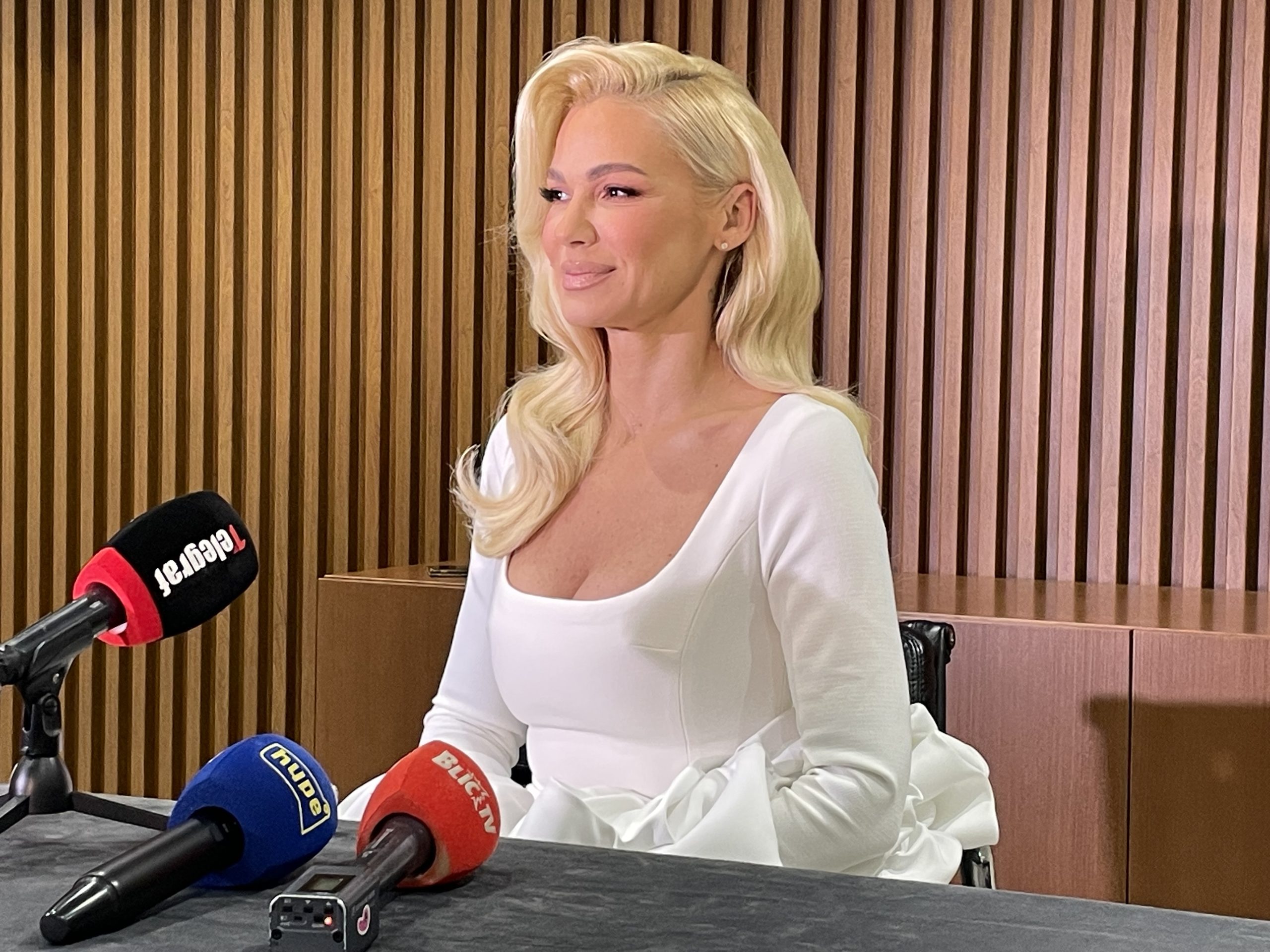 Ćerka Nataše Bekvalac je izrasla u ozbiljnu lepoticu, zbog komentara na njenoj poslednjoj objavi gore mreže FOTO 5 natasa bekvalac 8