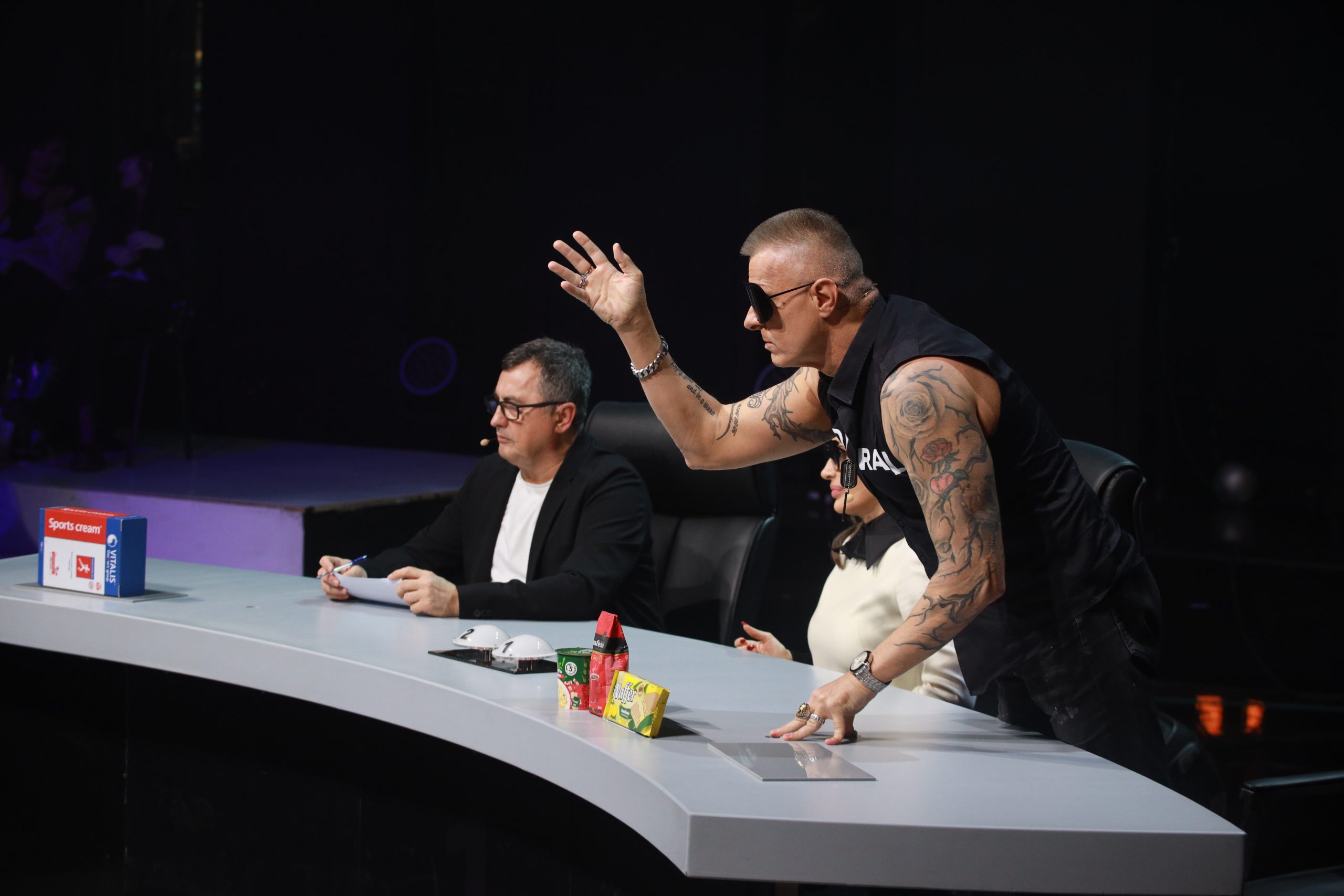 Polemika u ''Zvezdama Granda'': ''Patriotske pesme se ovako ne pevaju'' (VIDEO) 9 0A0A0482