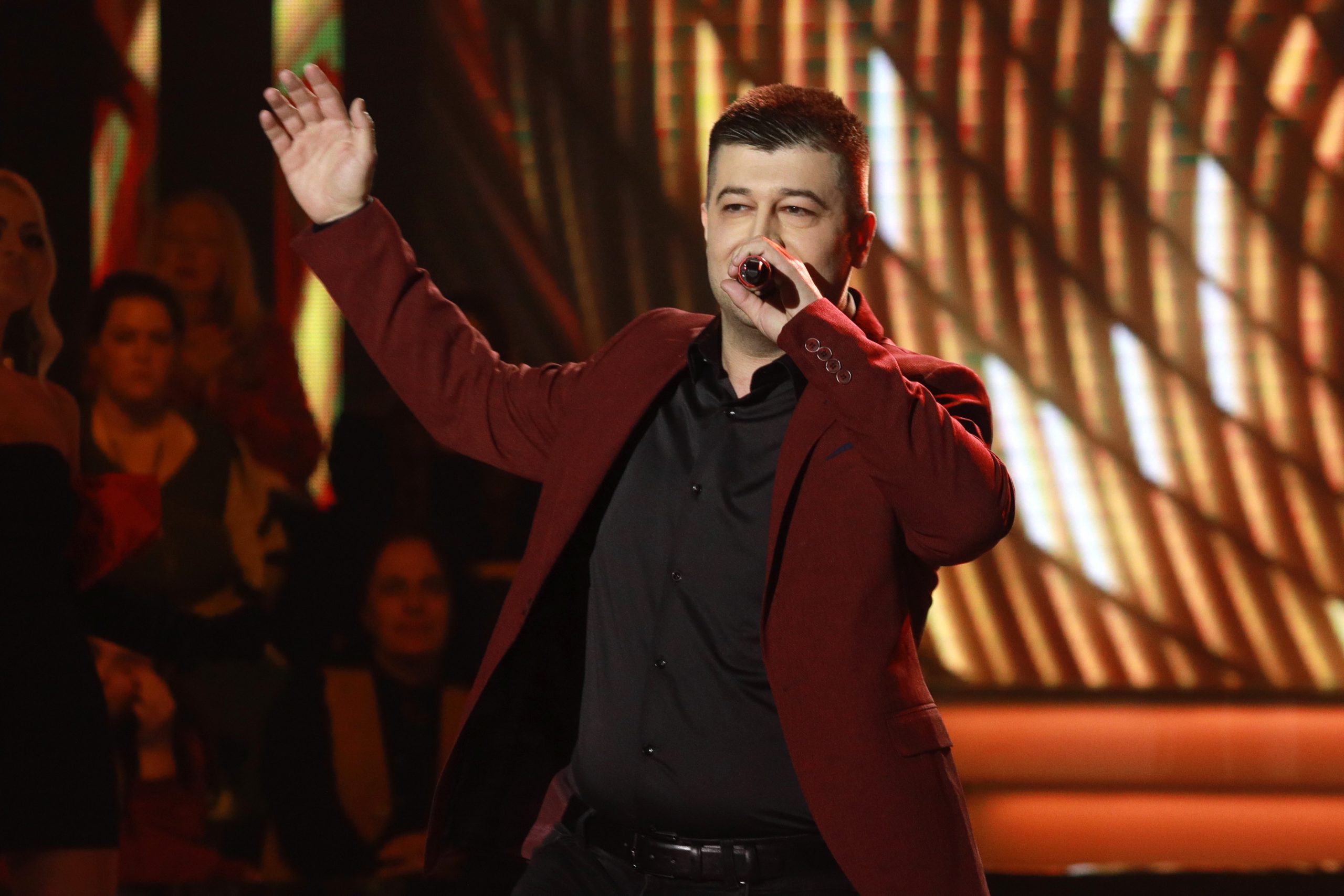Žiri ostao ravnodušan nakon ovog duela, Viki pravdala svog pulena: ''Danima nije mogao da govori'' 8 0A0A0499