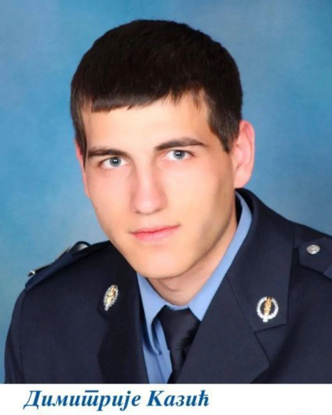 Radio kao policajac, zbog "Zvezda Granda" napustio službu: "Nema onog ko nije propevao u policiji" 7 Dimitrije Kazic kao policajac