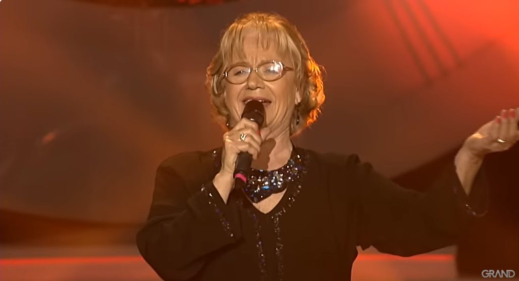 Jedino je ova pevačica rasplakala Sašu Popovića pred kamerama: "Živim, a umrla sam odavno" 10 Screenshot 2025 02 28 222558