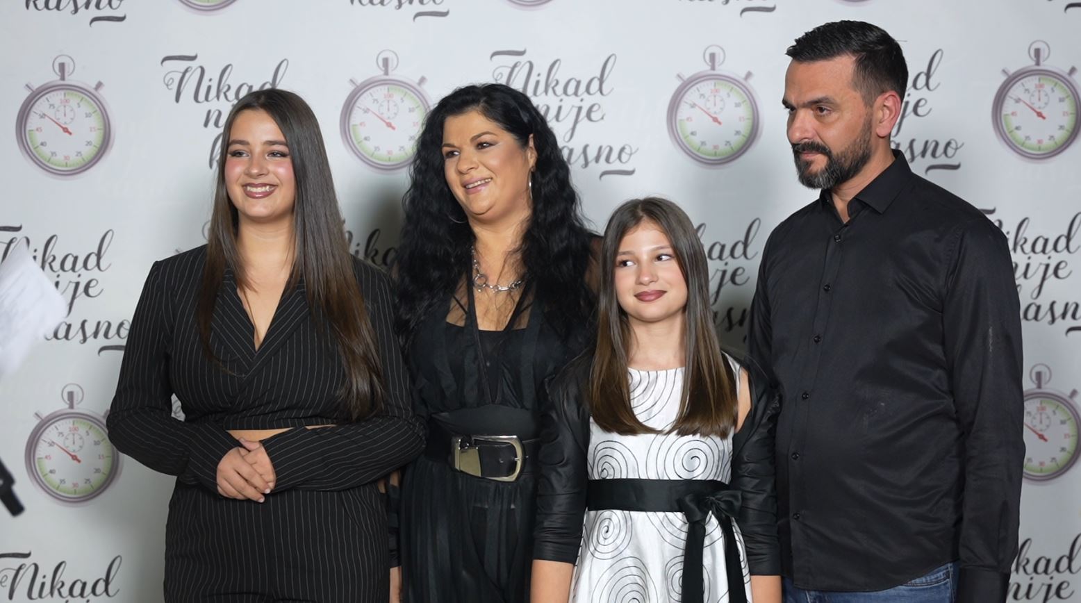 Mama u NNK, ćerka u ZG: Božidarka Zdravković na ivici suza zbog porodice (VIDEO) 8 bozidarka
