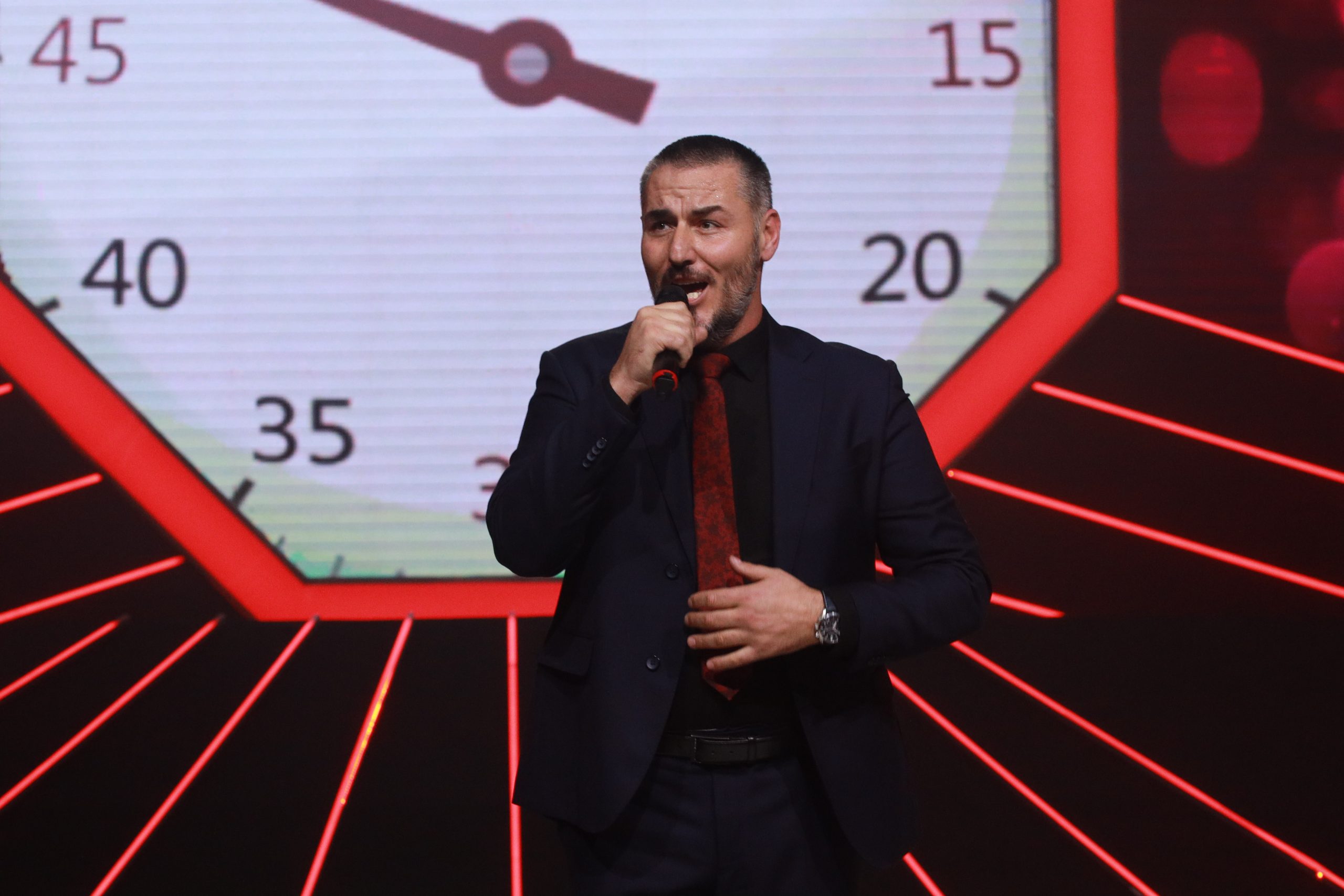Ovo je takmičarkin brat za kojim su žene odlepile, bavi se divnim poslom 9 brat milice milić