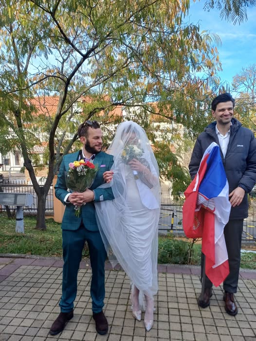 Pevačica (48) iz "Nikad nije kasno" se razvela i našla mlađeg muža: Svadbu organizovala u tajnosti 6 jadranka kalinic svadba 1