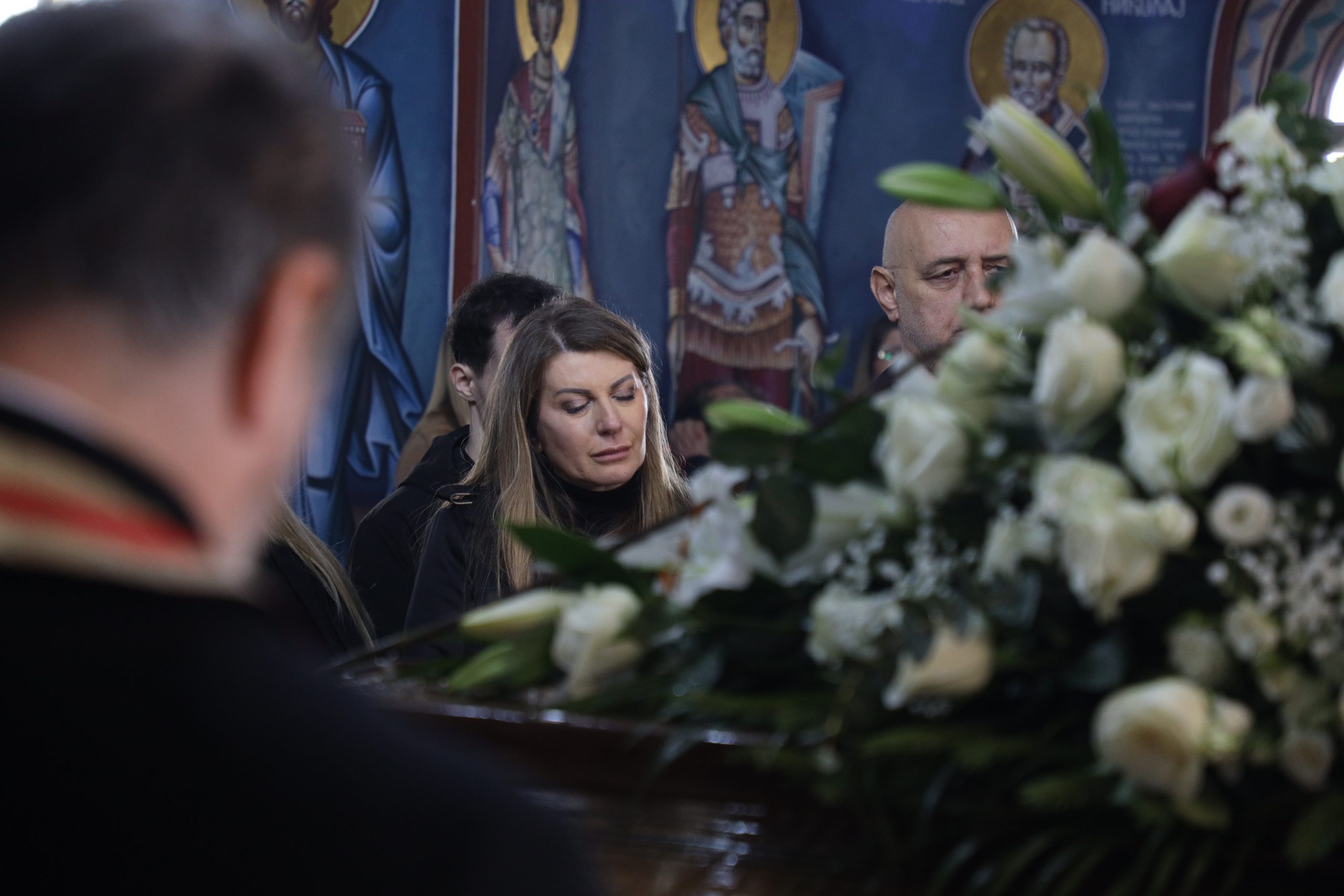 Svi detalji sahrane Vladice Miljkovića: Neutešna Viki lila suze za bratom (VIDEO) 10 0A0A0159