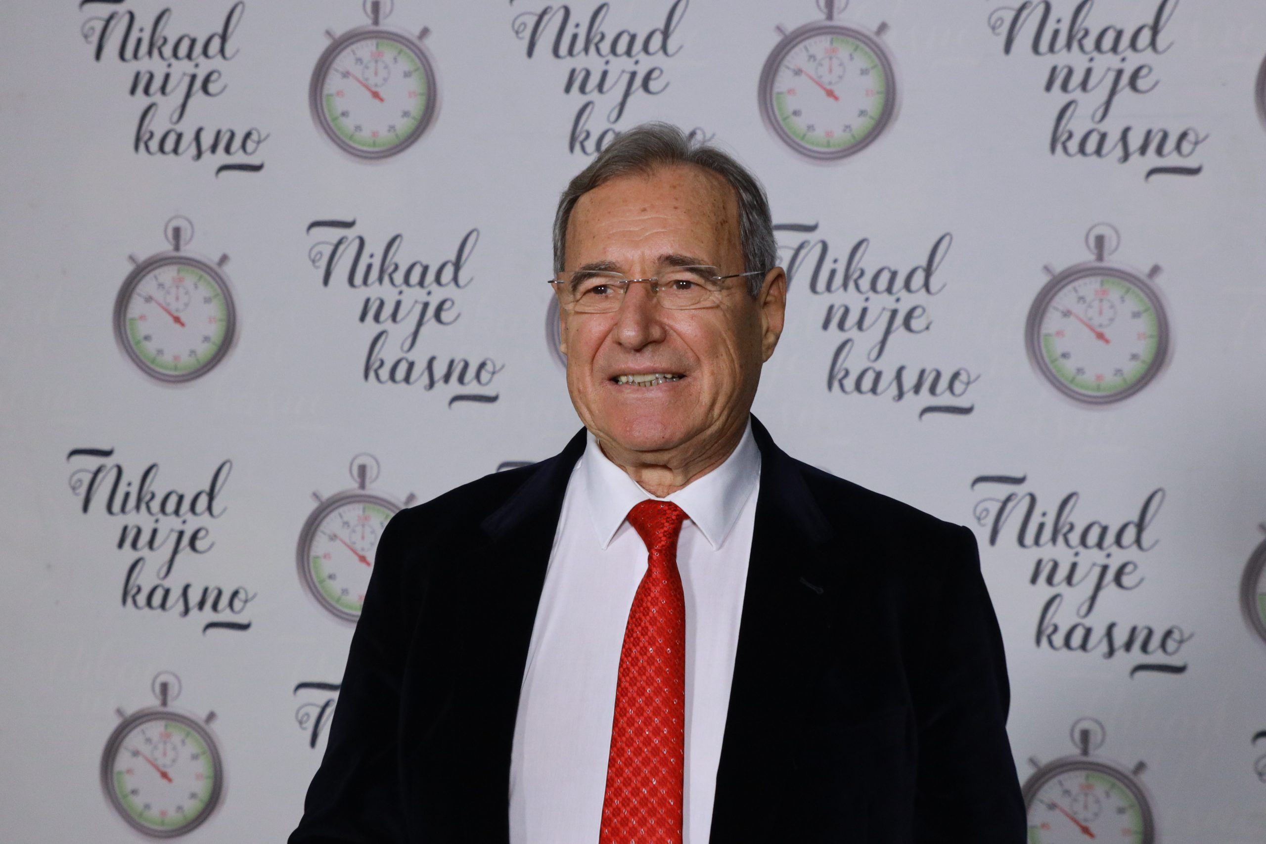 "Mladi to vrlo teško podnose" Čeda Marković priznao na koji način je uključen u "Zvezde Granda" VIDEO 6 CEDA MARKOVIC NNK SNIMANJE 13022025 FOTO MUNJA 3