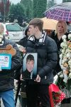 Krenula povorka: Sin Viki Miljković nosi ujakovu sliku, neutešna pevačica uz kovčeg brata 3 IMG 4ffb81ed87bc6f41add896a6321e5944 V 1 e1743420048414