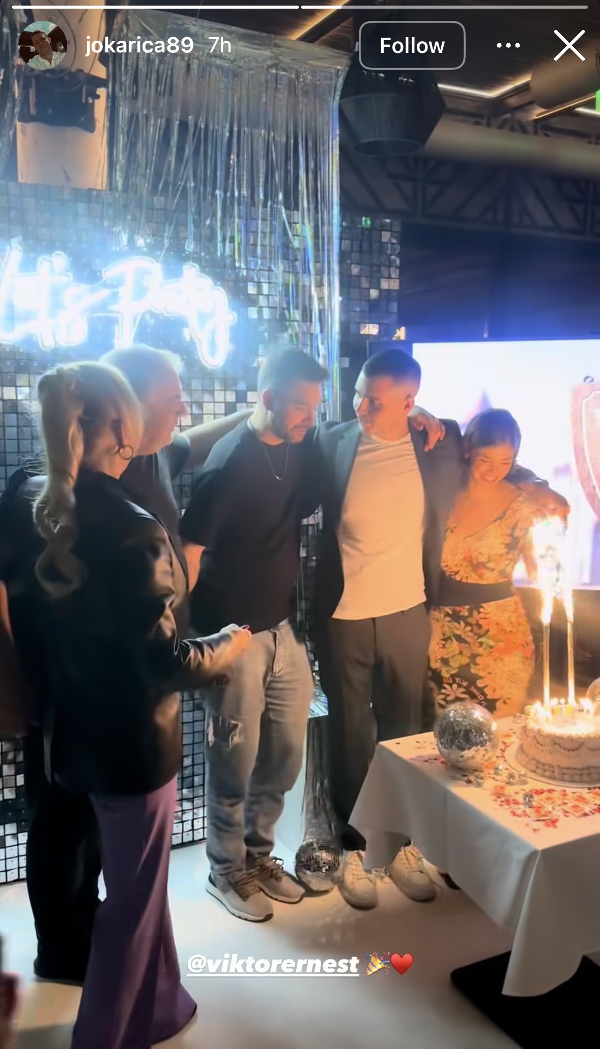 Lom na rođendanu Viktora Živojinovića: Lepa Brena zapevala sinu i bacila goste u trans 7 IMG 1453