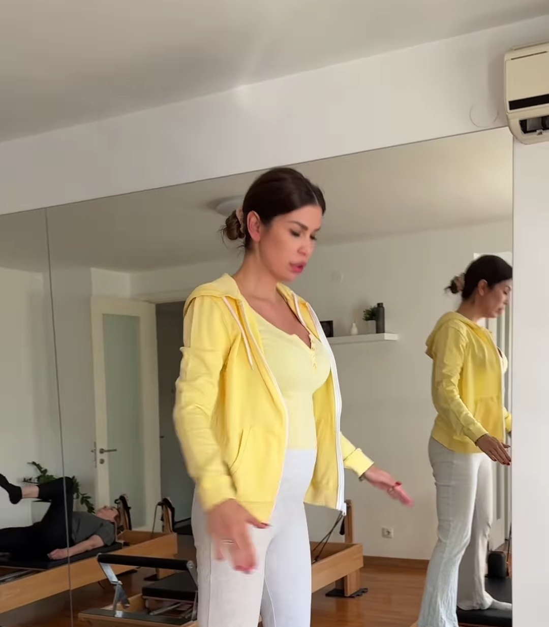 Porodila se voditeljka Olja Crnogorac: Sinu dala moćno ime 5 Olja Crnogorac 3