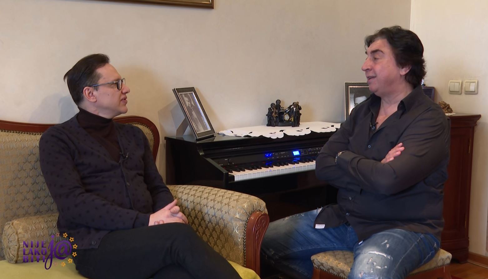 Klavir i skupoceni nameštaj su samo deo luksuza: Ovde živi Acko Nezirović VIDEO 12 Stan Acka Nezirovića