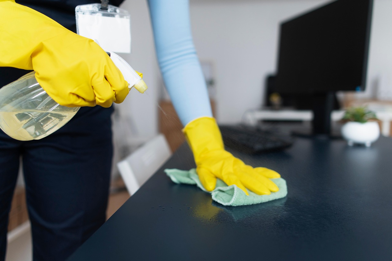 Napravila cenovnik za muža, sve žene joj skidaju kapu zbog ovoga 6 cleaning 8660309 1280