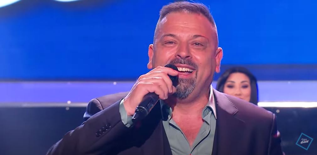 Svi pevate hit "Joj lule moje", a malo ko zna da je to pesma pevača iz "Nikad nije kasno" VIDEO 6 cveja l