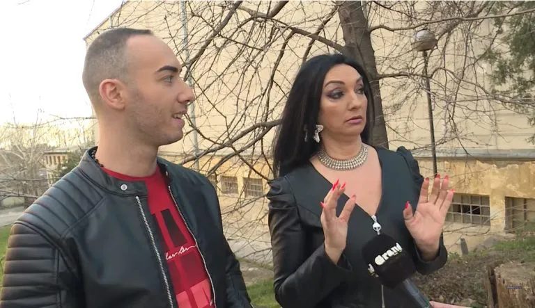 "Nisam htela karijeru preko kreveta": Pevačica iskreno o udvaranju kolega: "Ja sam za njih streptomicin" 8 image 13 11