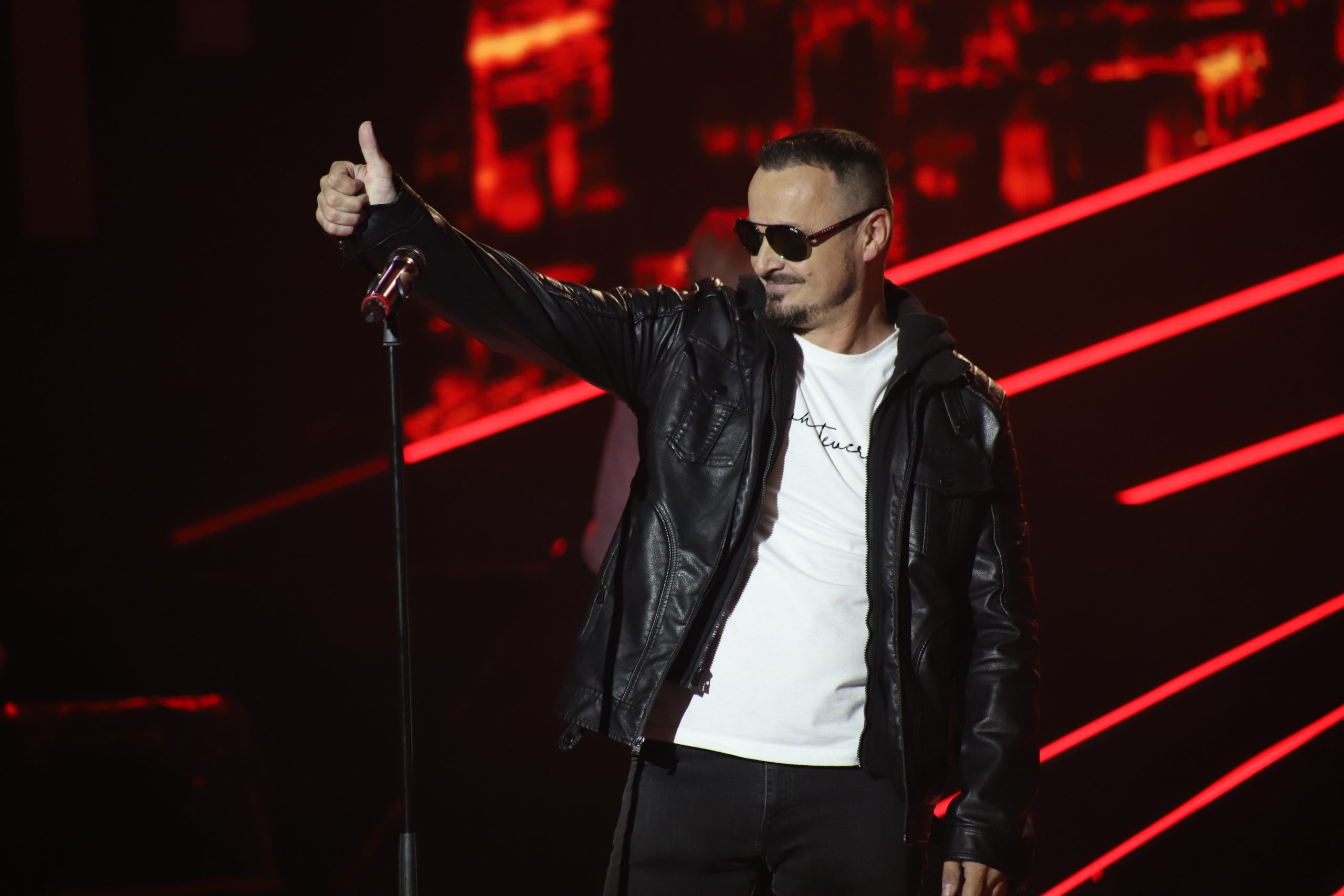 Denis Rapkić zahvaljujući kolegi iz takmičenja posle 25 godina ostvario svoj san: "Ježio sam se na svaku pesmu" VIDEO 7 IMG 3080 1