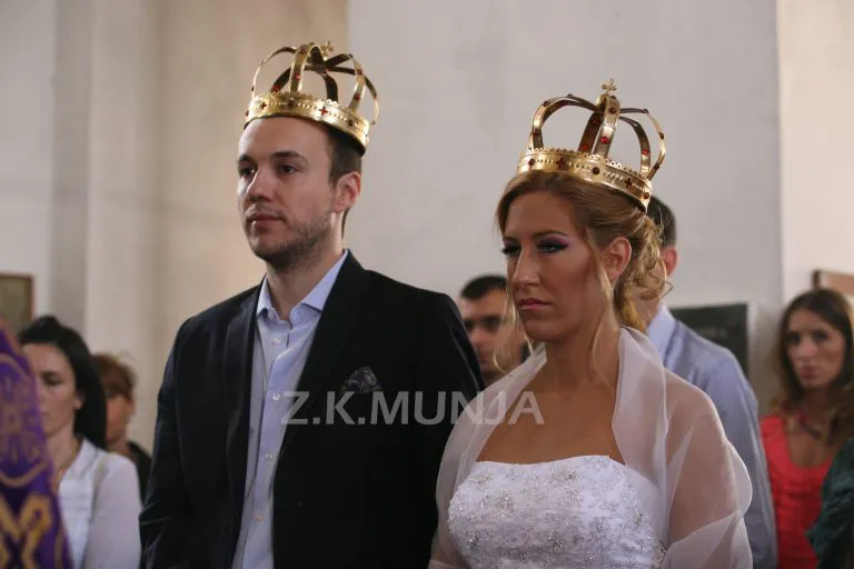 Svi bruje o tašti Baneta Mojićevića koja je zlostavljala ćerku, a evo šta je pevač od nje dobio na dan svadbe 11 IMG 8541 768x512 2
