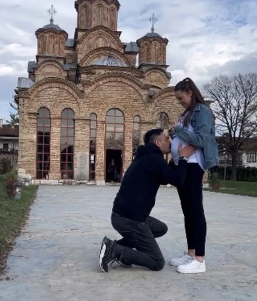 "Postaću tata", Milan Vasić potvrdio najlepše vesti (FOTO) 6 glumac 830x0 1