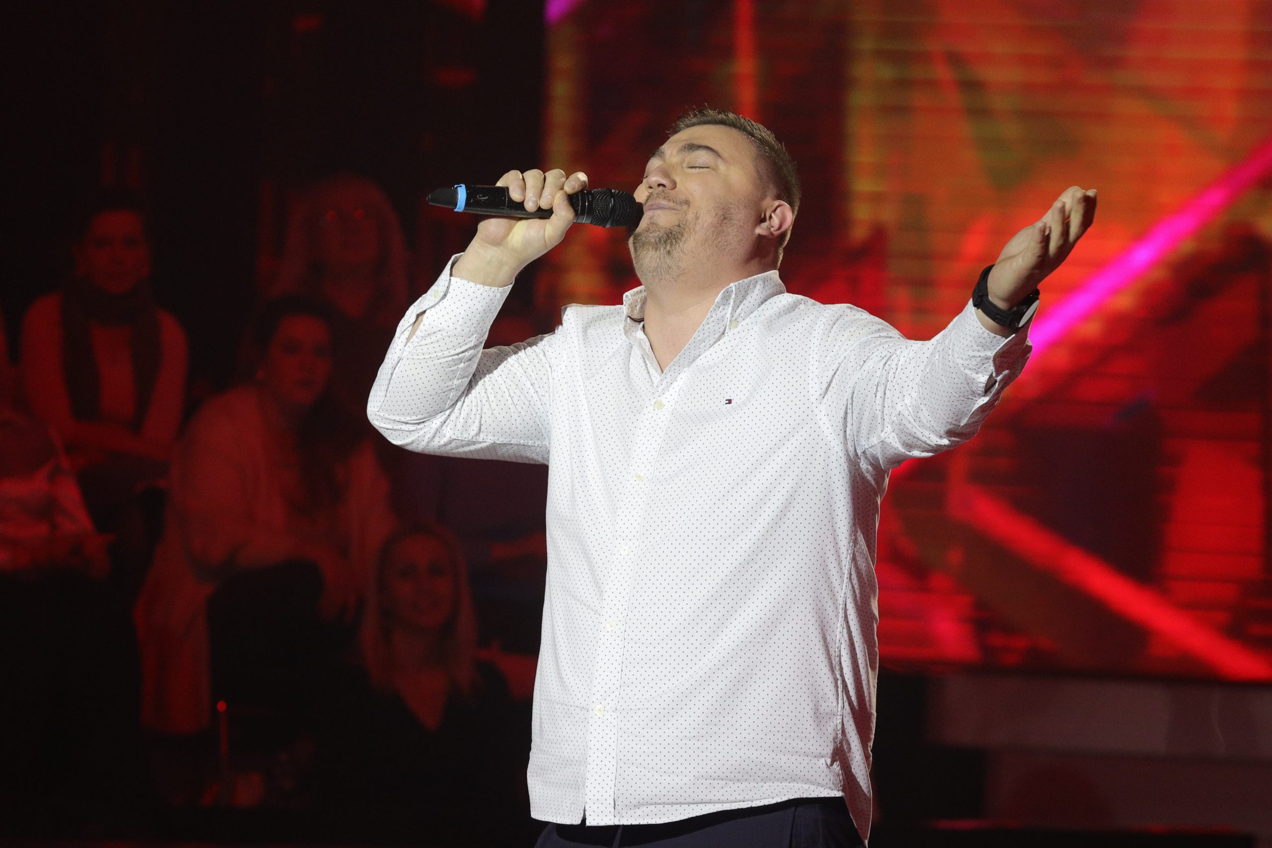Saša Popović kumovao zvezdi Granda, jedno za života nisu stigli da urade: "Sve je čekalo njega, nismo uspeli" 5 zoram ferari 2