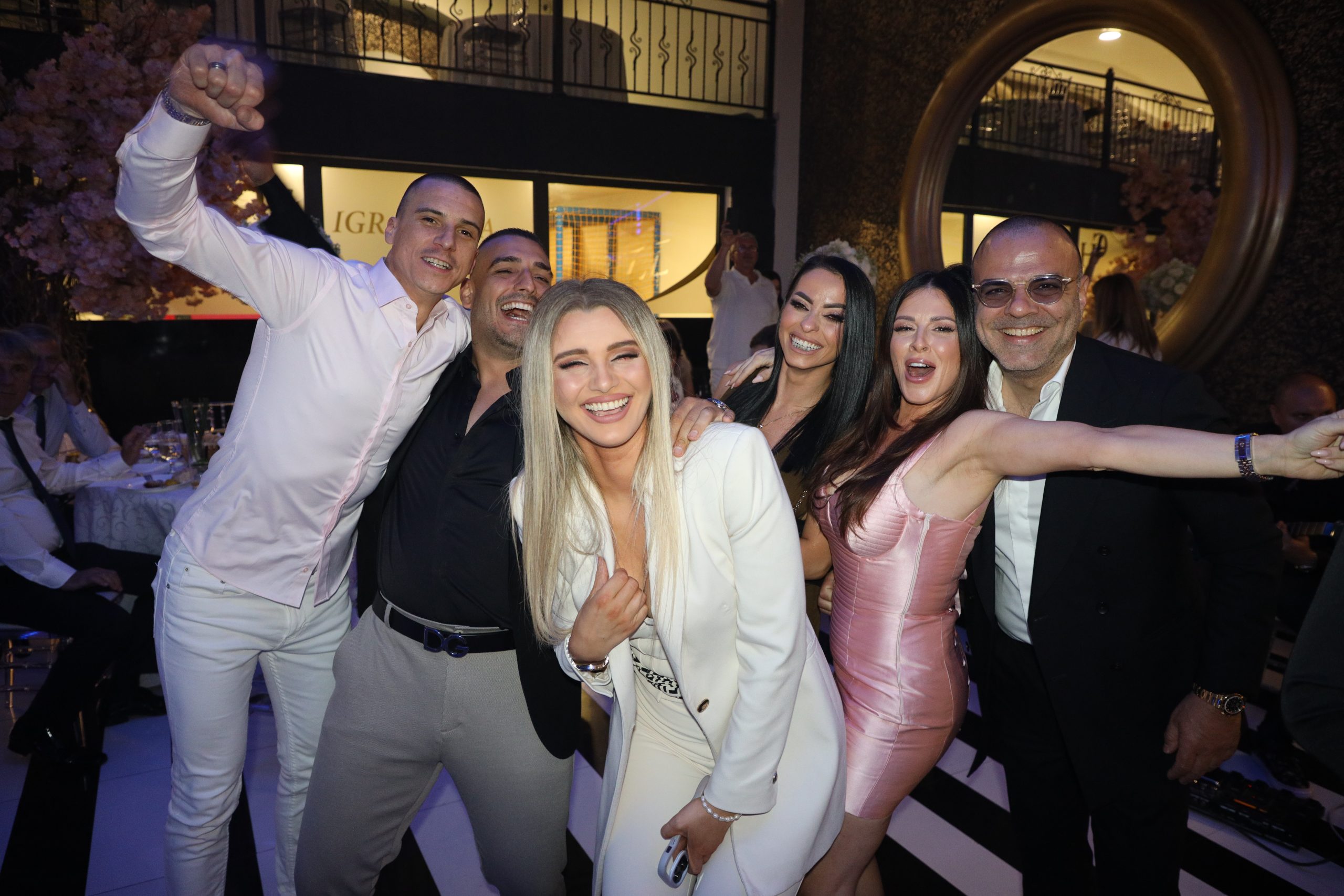Ana Sević i Darko Lazić sa novim ljubavima u istom kadru: Fotografije o kojima bruji javnost 6 0A0A0117