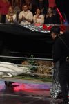 Da li se sećate istorijskog poteza Saše Popovića? Mariji Šerifović u Zvezdama Granda poklonio kozu za rođendan (VIDEO) 2 SASA POPOVIC DONEO KOZU U ZVEZDE GRANDA 1