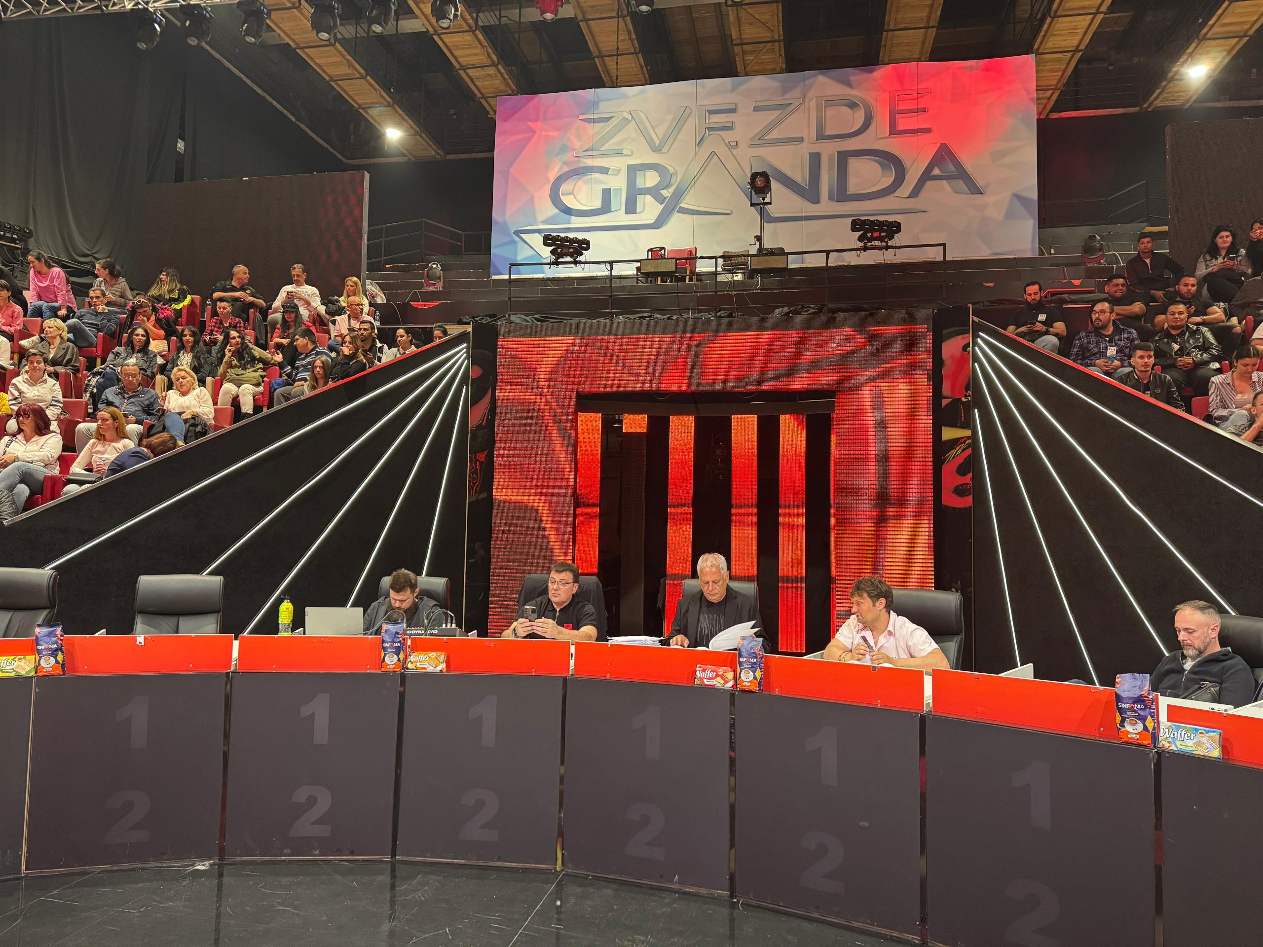 Grandov studio pod "opsadnim stanjem": Ogromno interesovanje za Zvezde Granda 5 audicija beograd 2