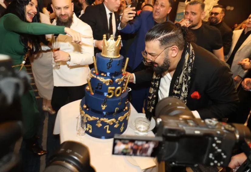 Pevač čeka 8. dete: Spremio neobično ime za bebu, a još ne zna ni pol 7 djovani bajramovic zk