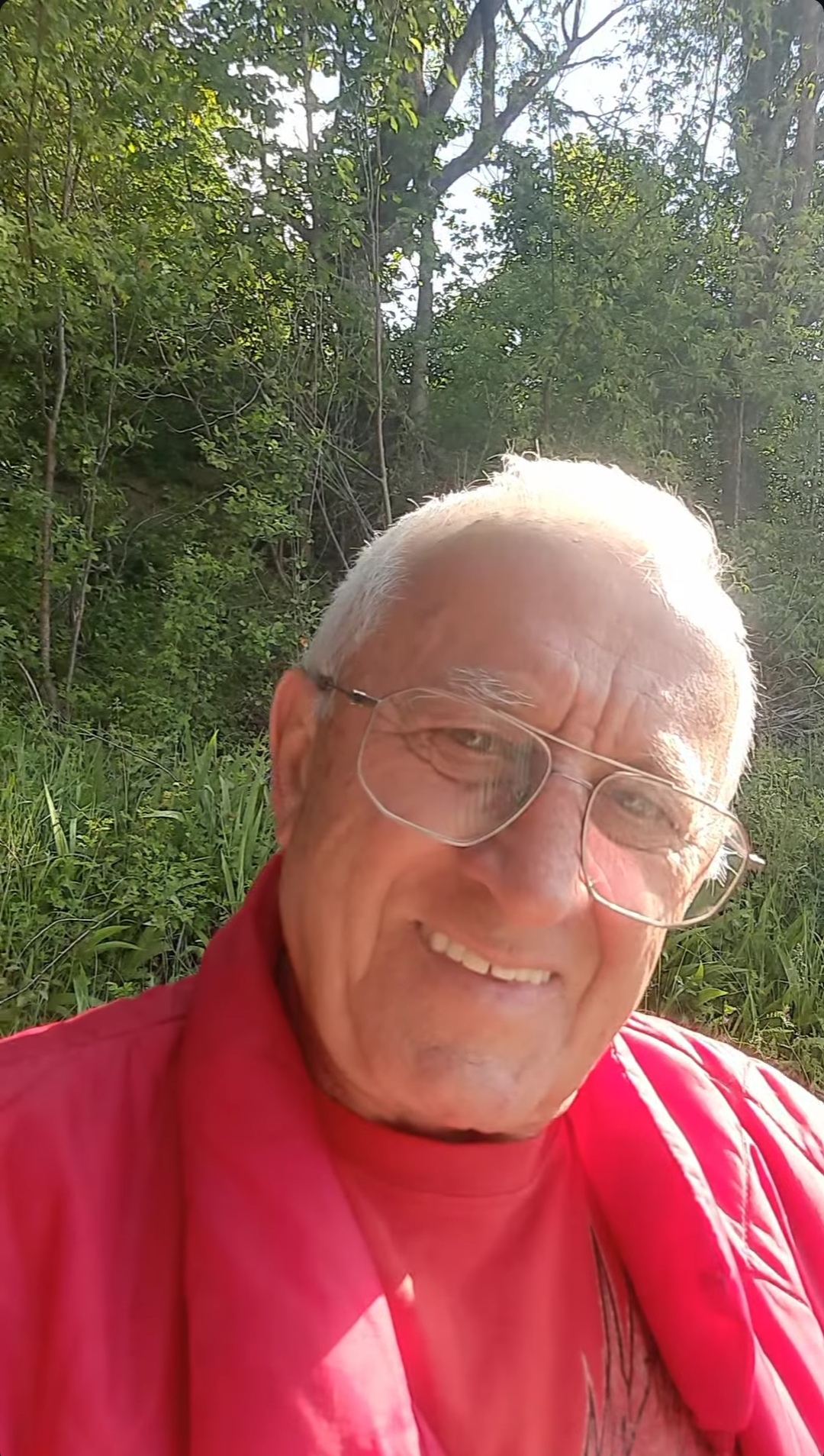 Era Ojdanić pokazao selo svog detinjstva, pogled sa terase ostavlja bez daha 5 Era Ojdanic Visoko