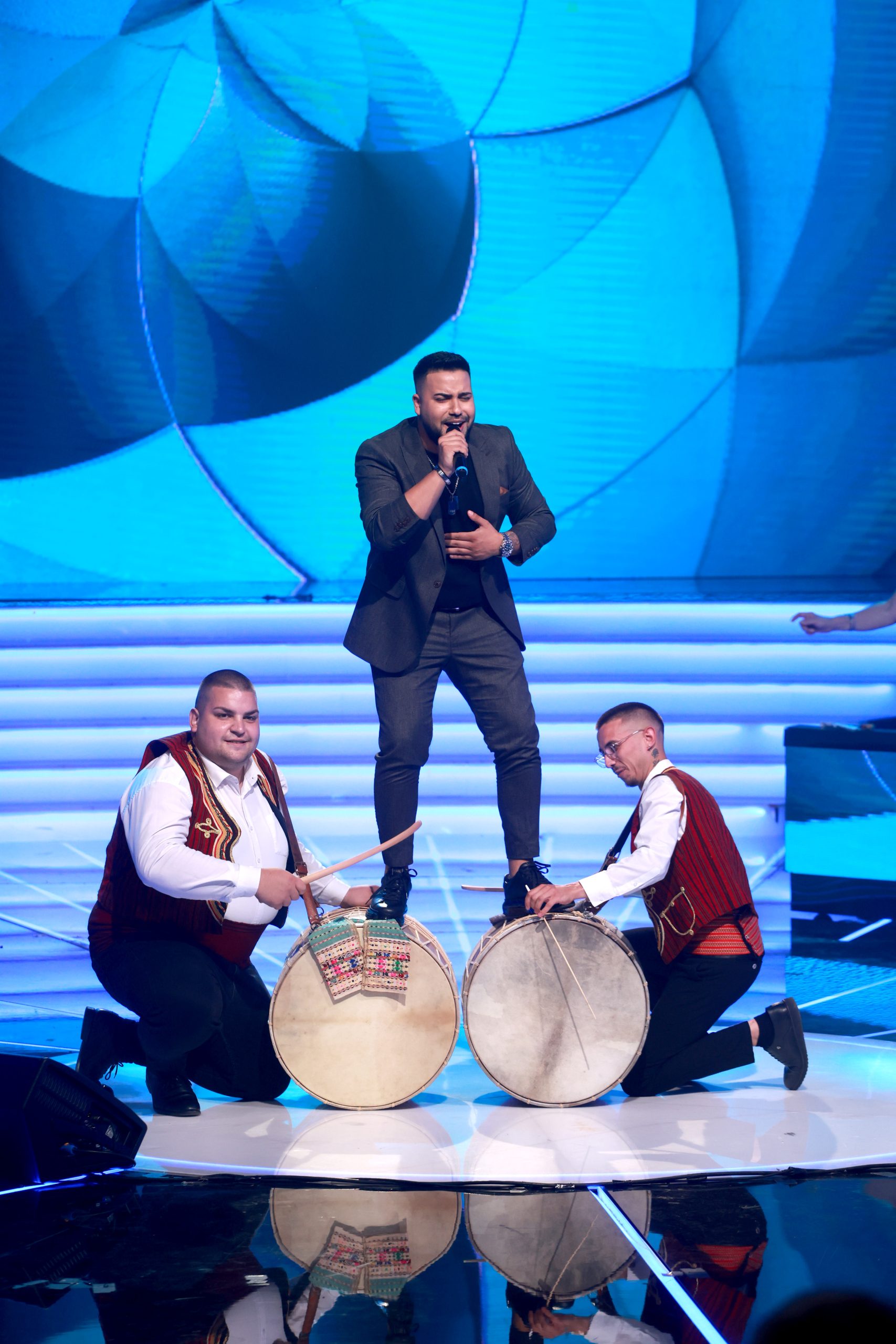 Zvezde Granda uživo: 5 država se takmiči, ko će biti pobednik? 39 NIKOLA STANISIC ZG FINALE 27 ok 1