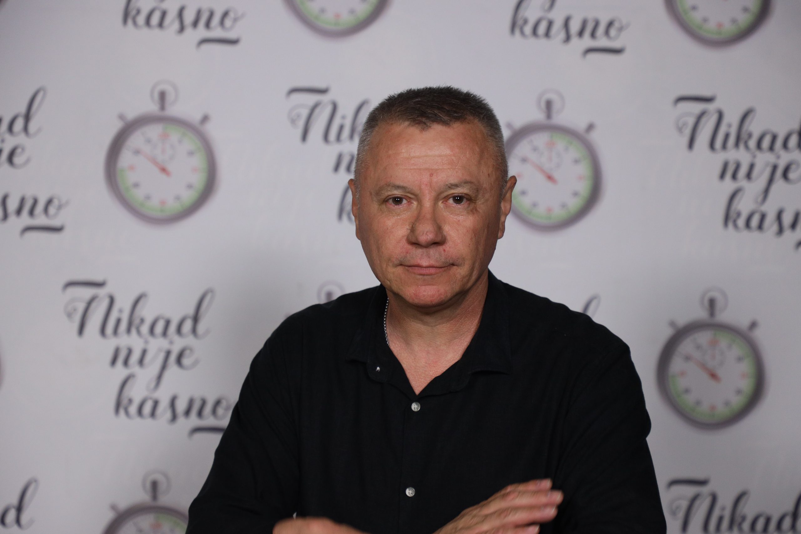 "Ovaj kompliment mi znači kao da sam prošao u finale": Srđan Vasić van sebe zbog reči koje mu je uputila Ana Bekuta VIDEO 6 SRDJAN VASIC RUS 56 GOD. GRNCAR KOS. VITINA 13