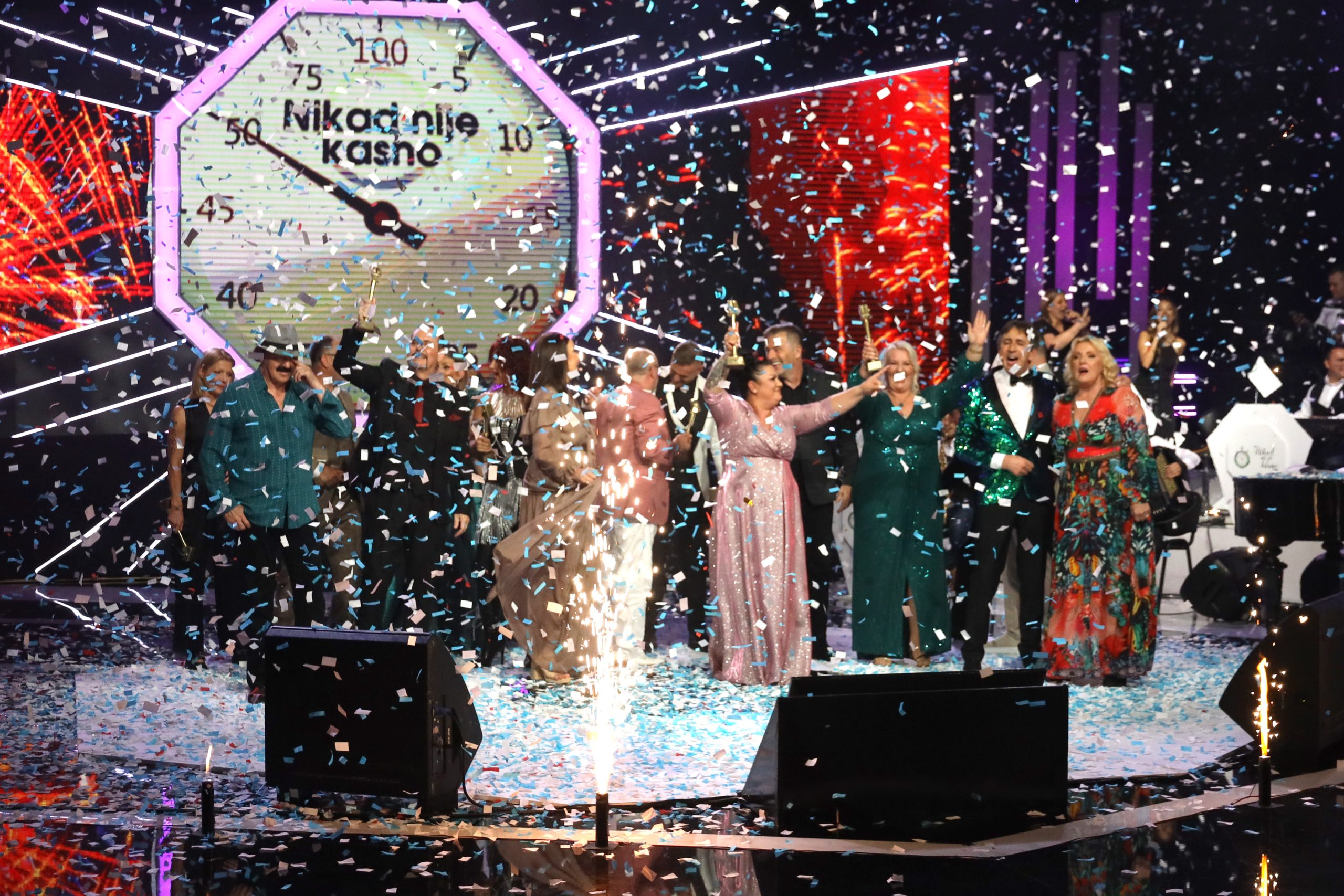 Tenzija raste: Večeras finale Nikad nije kasno od 21 čas 6 večeras finale nikad nije kasno