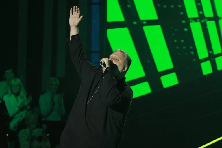 Otac, roker, sanjar i finalista "Nikad nije kasno": Saznajte ko je Marko Janković Blek 10 image 17 10