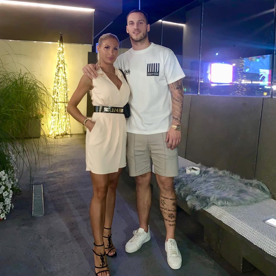 Beautiful christening of leon lia ❤️ @flaawl3ss @m.arnautovic7 love christening family te