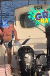 Snimak dana, pevač neprepoznatljiv: Usnimljen na brodiću u stajlingu koji je hit ovog leta VIDEO 4 milos bojanic na brodicu naslovna
