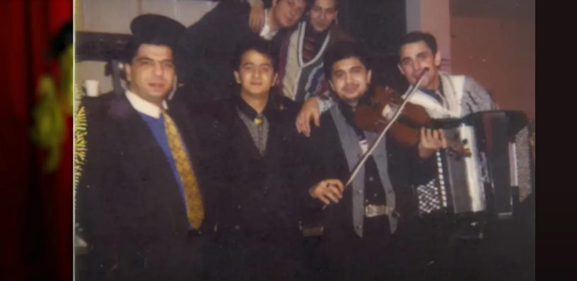 Njegov povratak na muzičku scenu je rasplakao region: Da li možete da pogodite ko je na fotografiji? 6 stiven