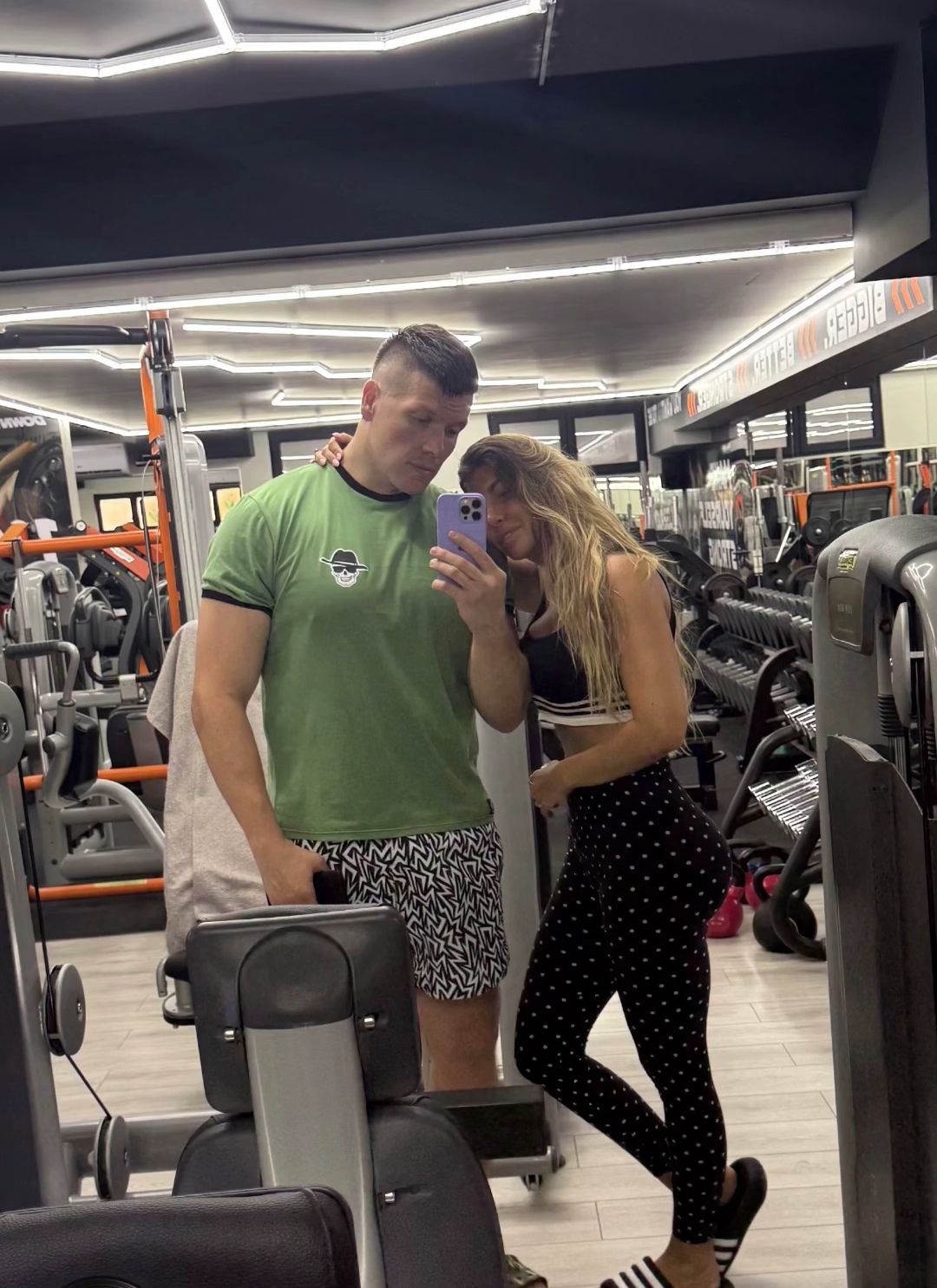 Sloba Radanović sa ženom u teretani: Svi gledaju u Jelenino telo, pitaju se da li ima implante (FOTO) 6 Sloba Radanovic