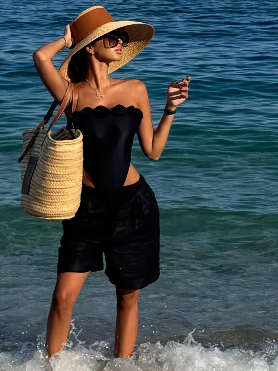 Niko ne može da je prepozna na plaži, a cela Srbija bruji o njoj (FOTO) 7 djina dzinovic 3