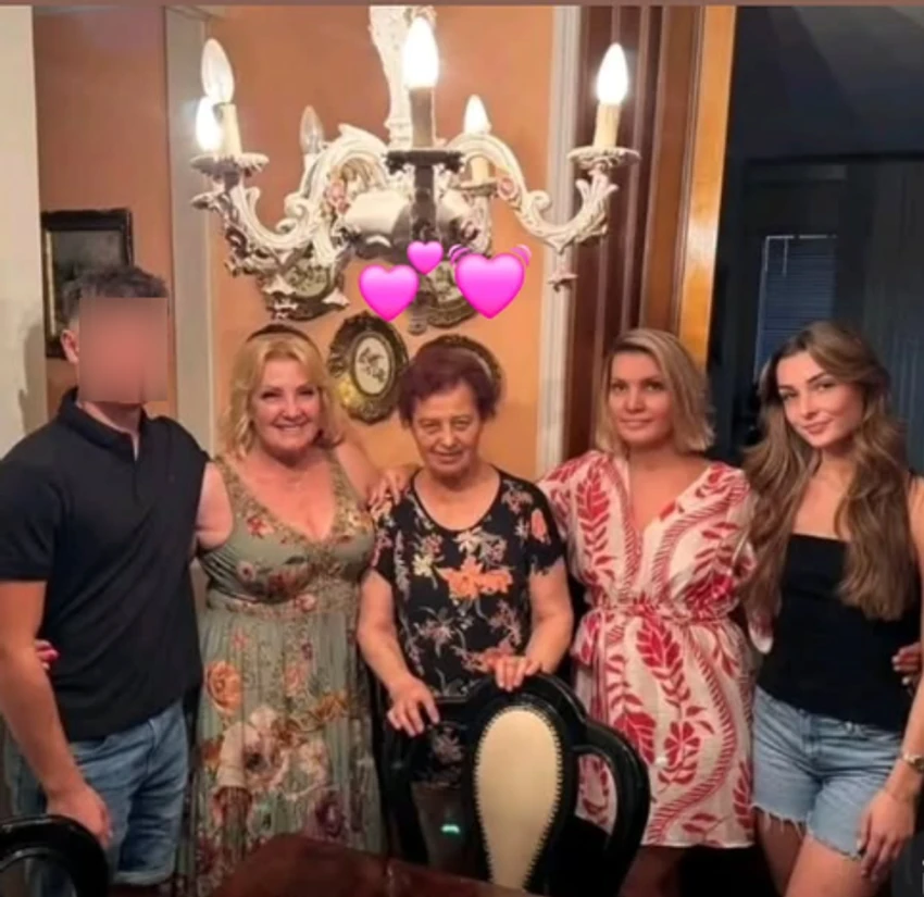 Snežana Đurišić ima unuke za ponos FOTO 6