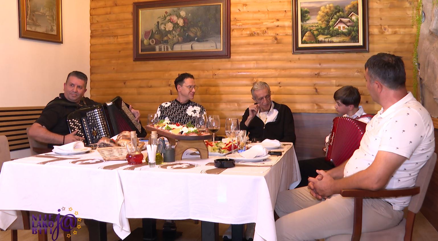 Unuk Mirka Kodića krenuo njegovim putem, deda puca od ponosa: "Harmonika u mojoj porodici neće nestati" VIDEO 6 Capture 19
