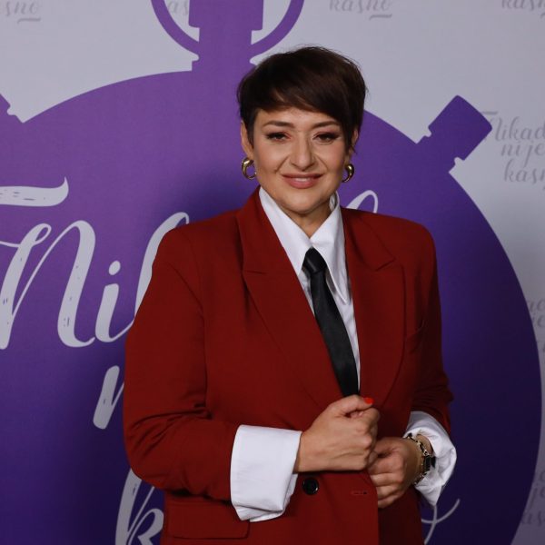 Darija Lukić Nešković 1 DARIJA LUKIC NESKOVIC 40 GOD. UZICE 8