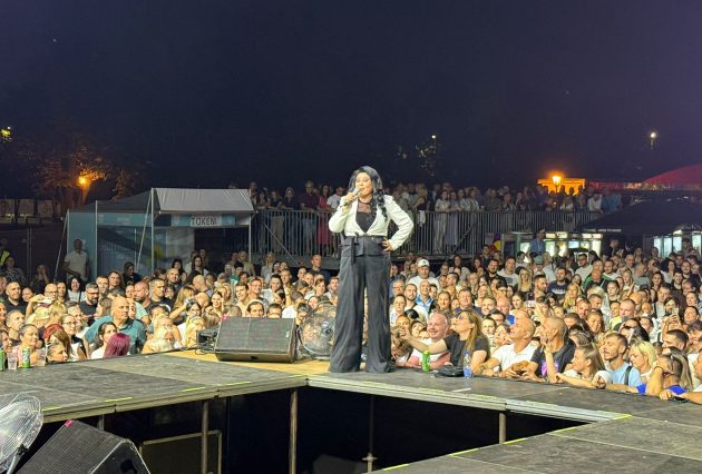 Dragana MIrkovic 5