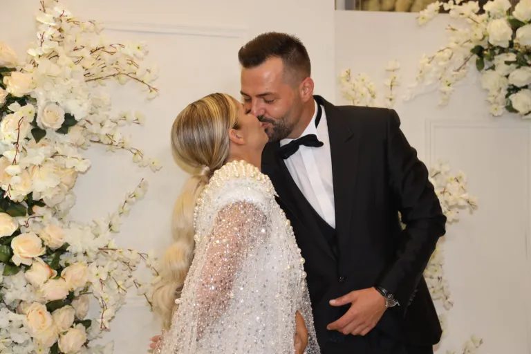 Da li je zbog ovoga pukao brak? Vanja Mijatović krišom proveravala bivšem mužu telefon: "Htela sam da se uverim" 7 image 13 23
