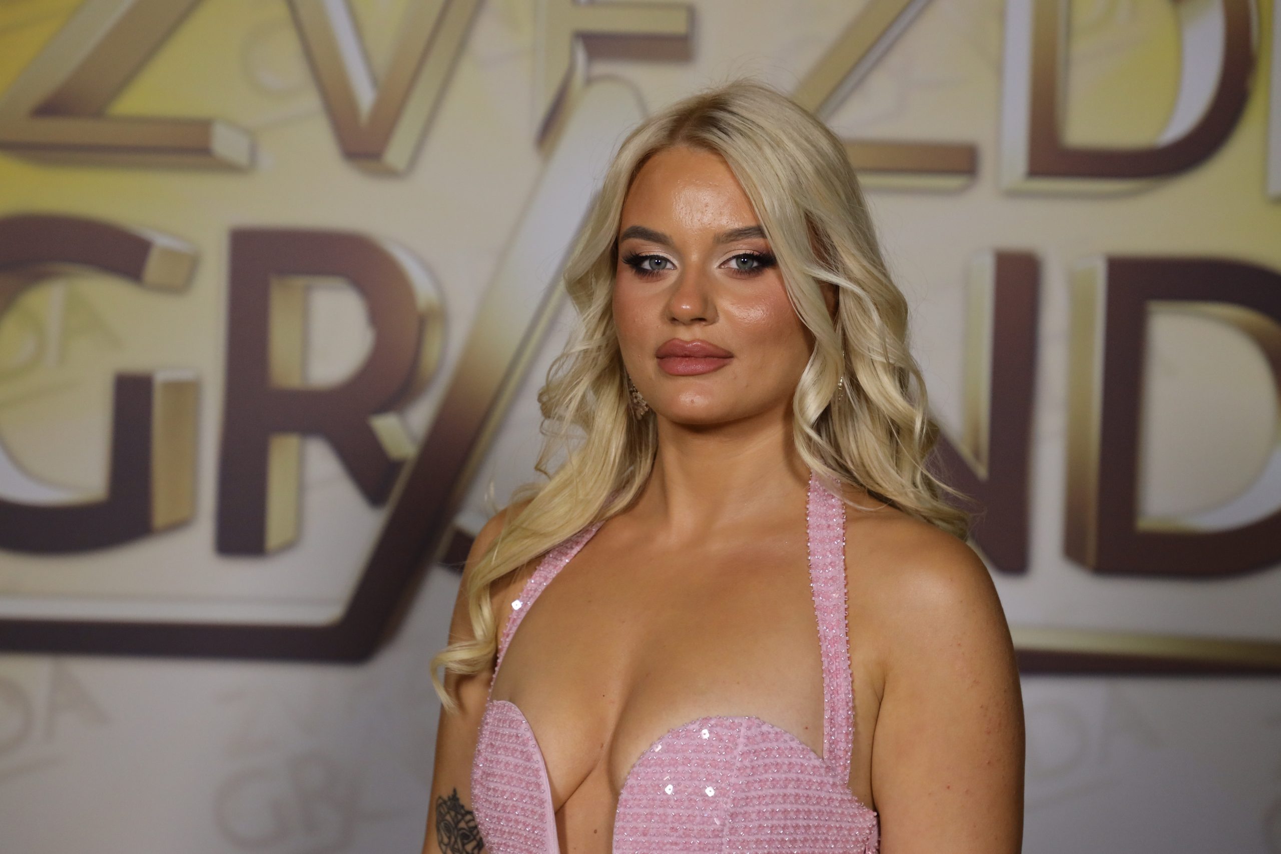 ANITA ALEKSIC 25 GOD. LOZNICA 10
