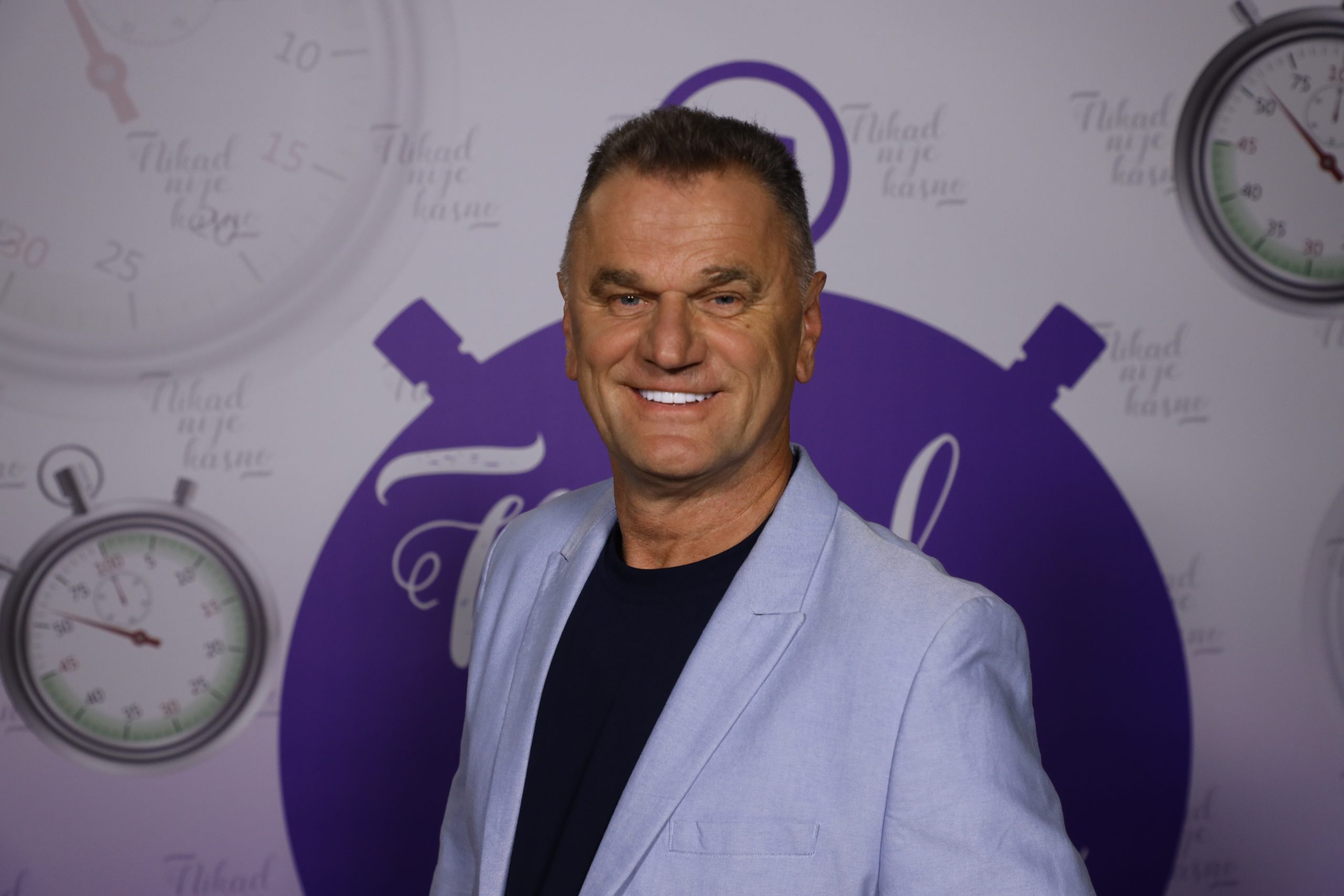 Upoznajte takmičare: Šest novih životnih priča na sceni "Nikad nije kasno" 12 AVDO AHMETOVIC 60 GOD. HANOVER 1 1