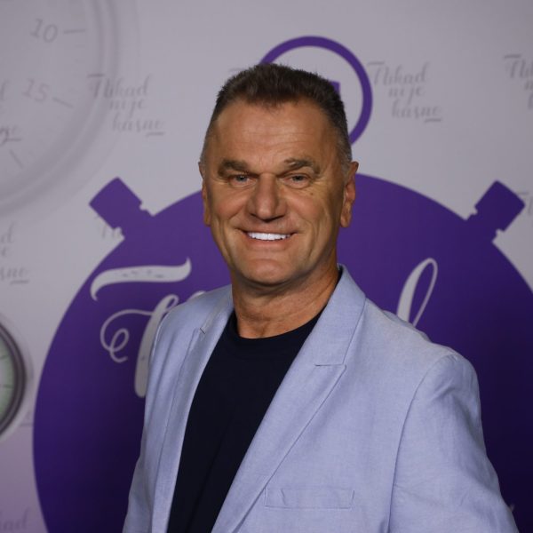 Avdo Ahmetović 1 AVDO AHMETOVIC 60 GOD. HANOVER 1