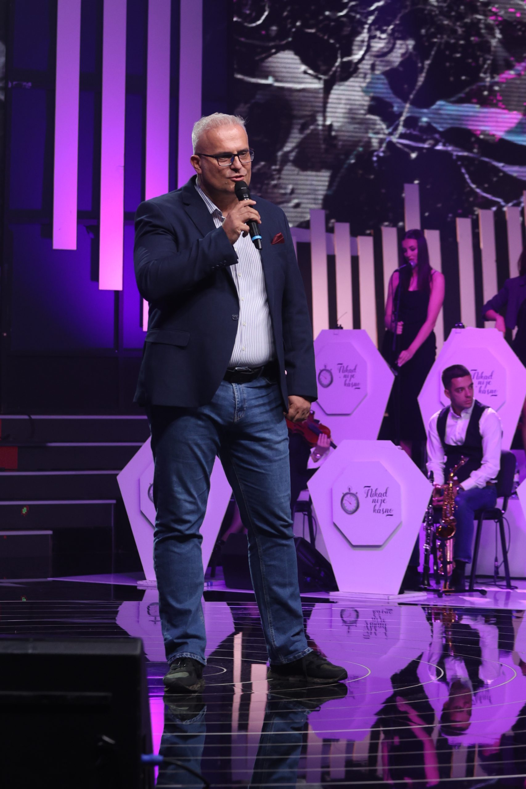 Da li će on biti pobednik u Nikad nije kasno? Dragana Katić ga zagrlila, žiri mu uputio moćne reči 6 E08A4599