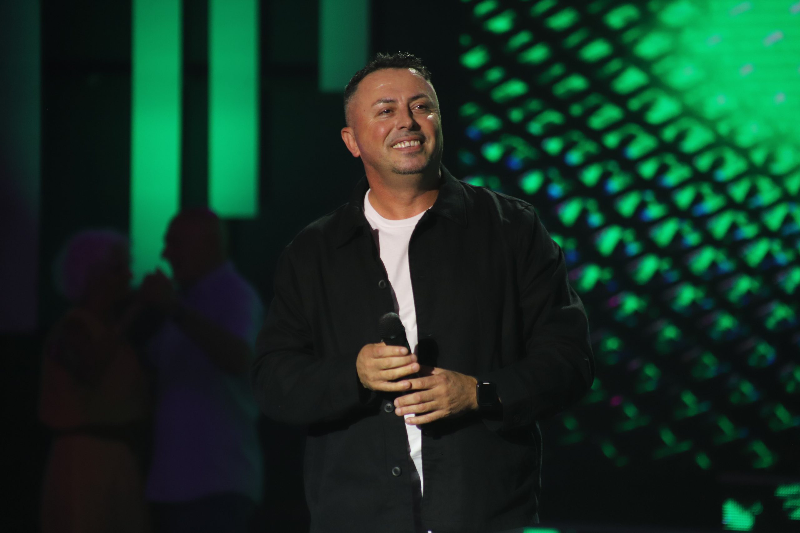 Nakon završetka glasanja oglasio se takmičar "Nikad nije kasno", njegova reakcija se čekala 5 igor vasiljkov