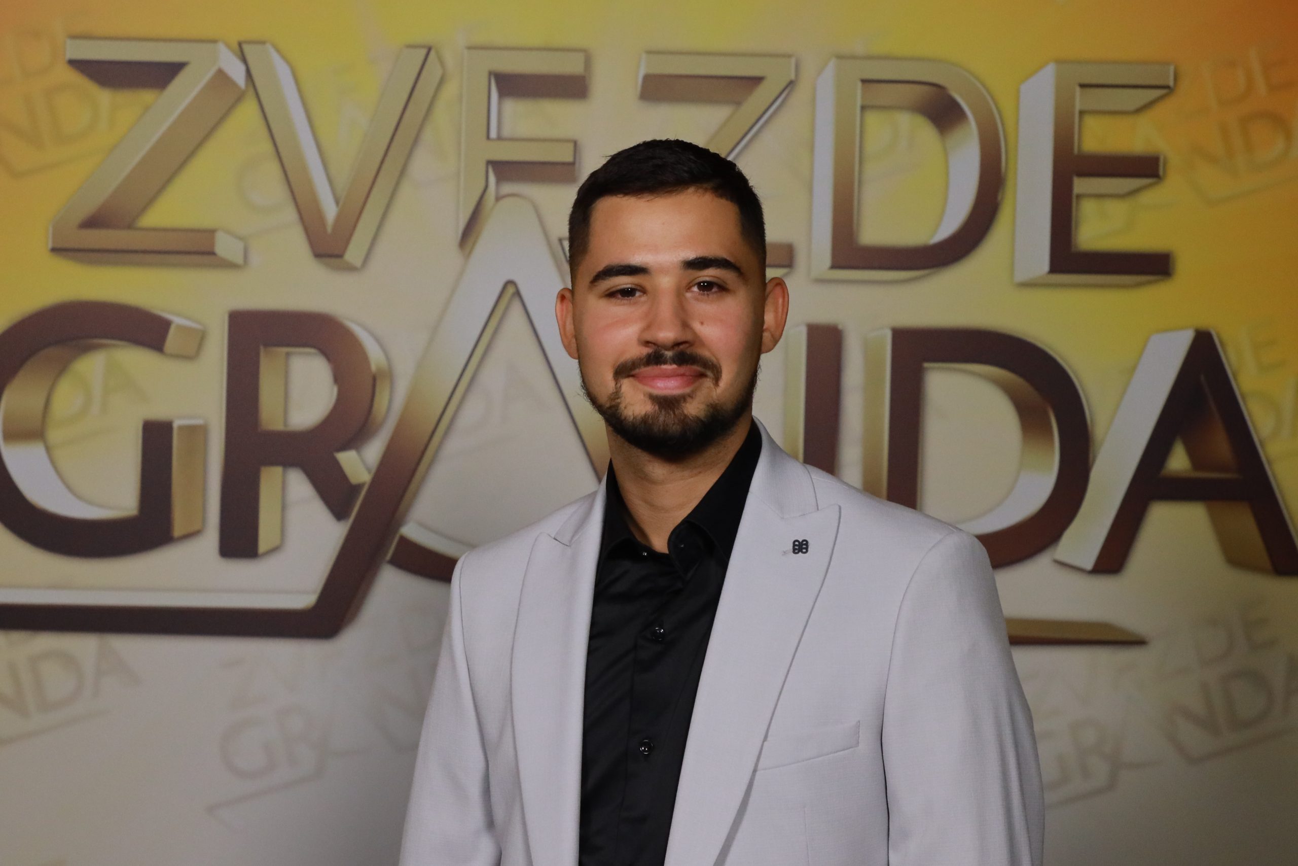 Petar Petrović išao protiv svojih principa u "Zvezdama Granda", otkrio i zašto ima Darinu podršku (VIDEO) 5 PETAR PETROVIC 24 GOD. JAGODINA 5